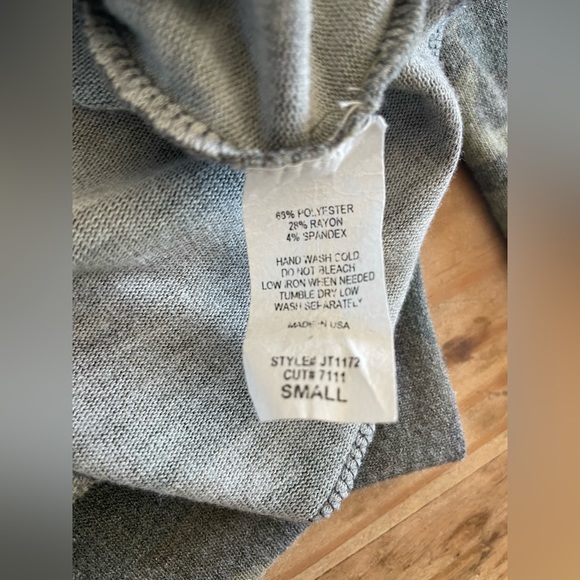 ENTI Super Soft Lightweight Camo Hoodie - S - Picture 3 of 3